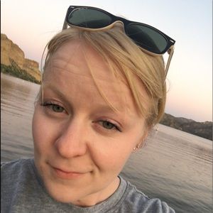 Meet your Posher, Jacqueline